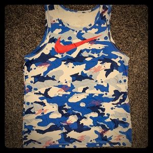 Men’s Nike Sleeveless Tee (L)